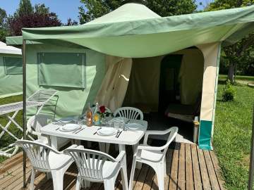 Location Tente Lodge CYRUS 6 PERSONNES Location Tente Lodge CYRUS 6 PERSONNES