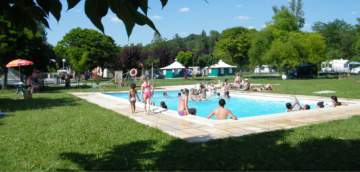 Camping Les Eychecadous Camping avec piscine Situé entre Toulouse et Andorre