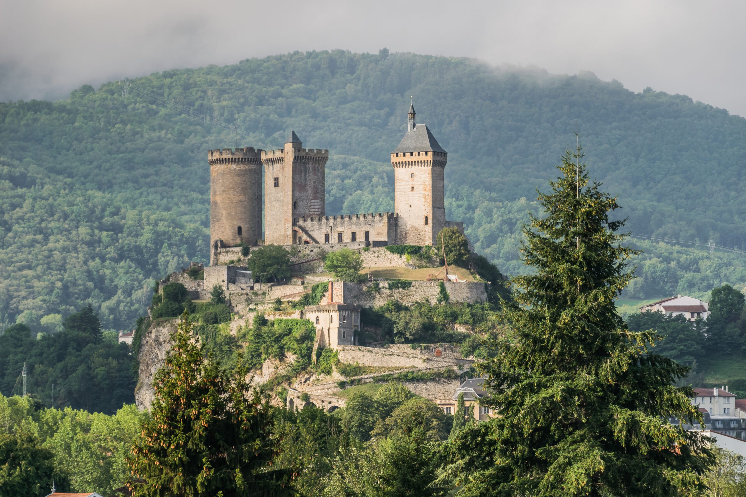 Castle_of_Foix_05-scaled